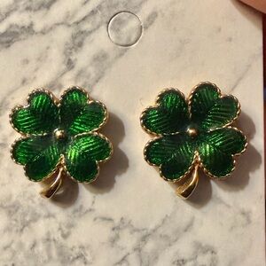 Avon Vintage Earrings Green Shamrock Clover Irish Lucky